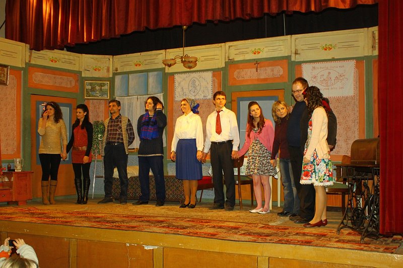 Trampoty z laskou (171).JPG